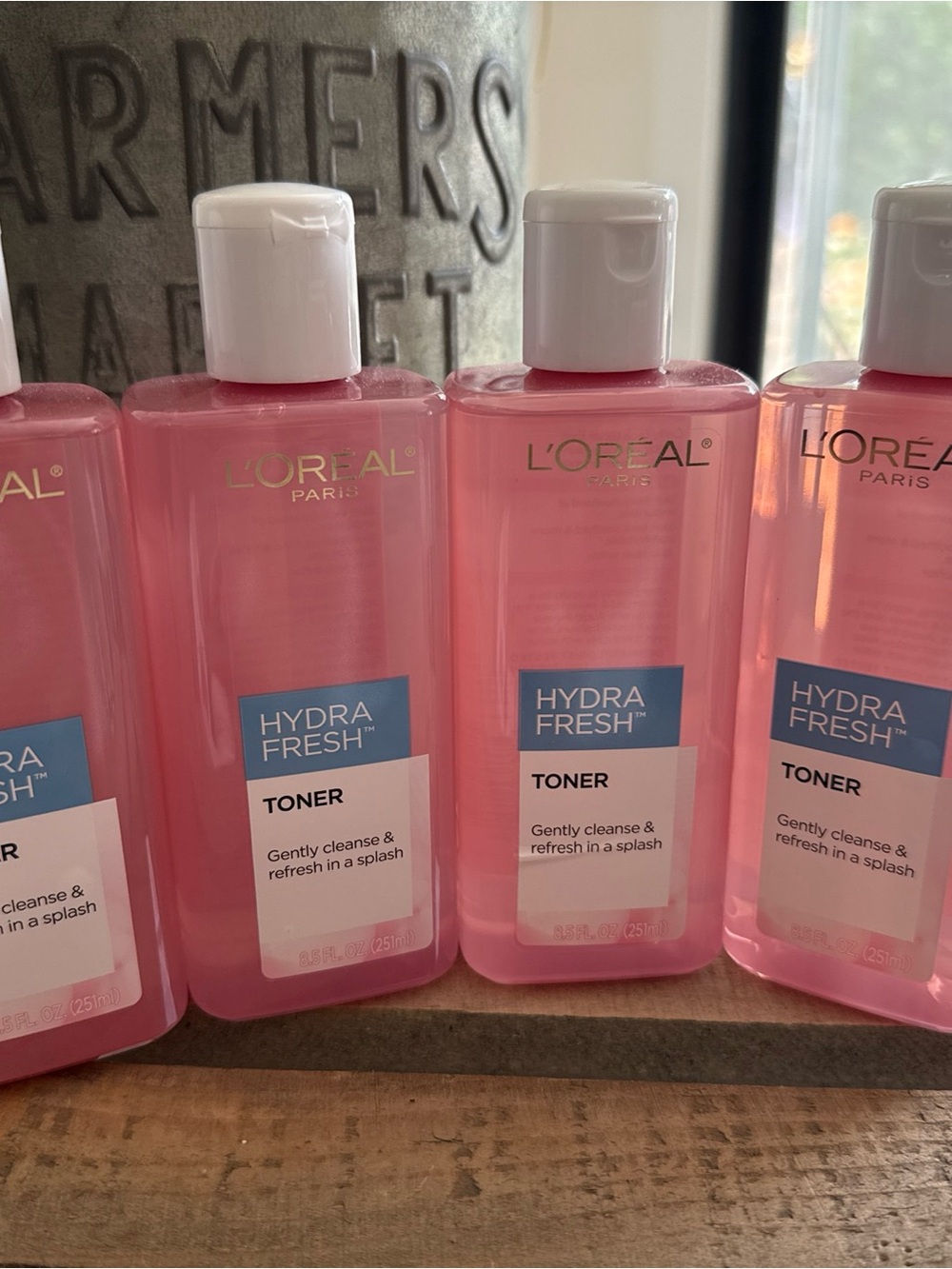 4- L'Oréal Paris Hydra Fresh Toner - Pink